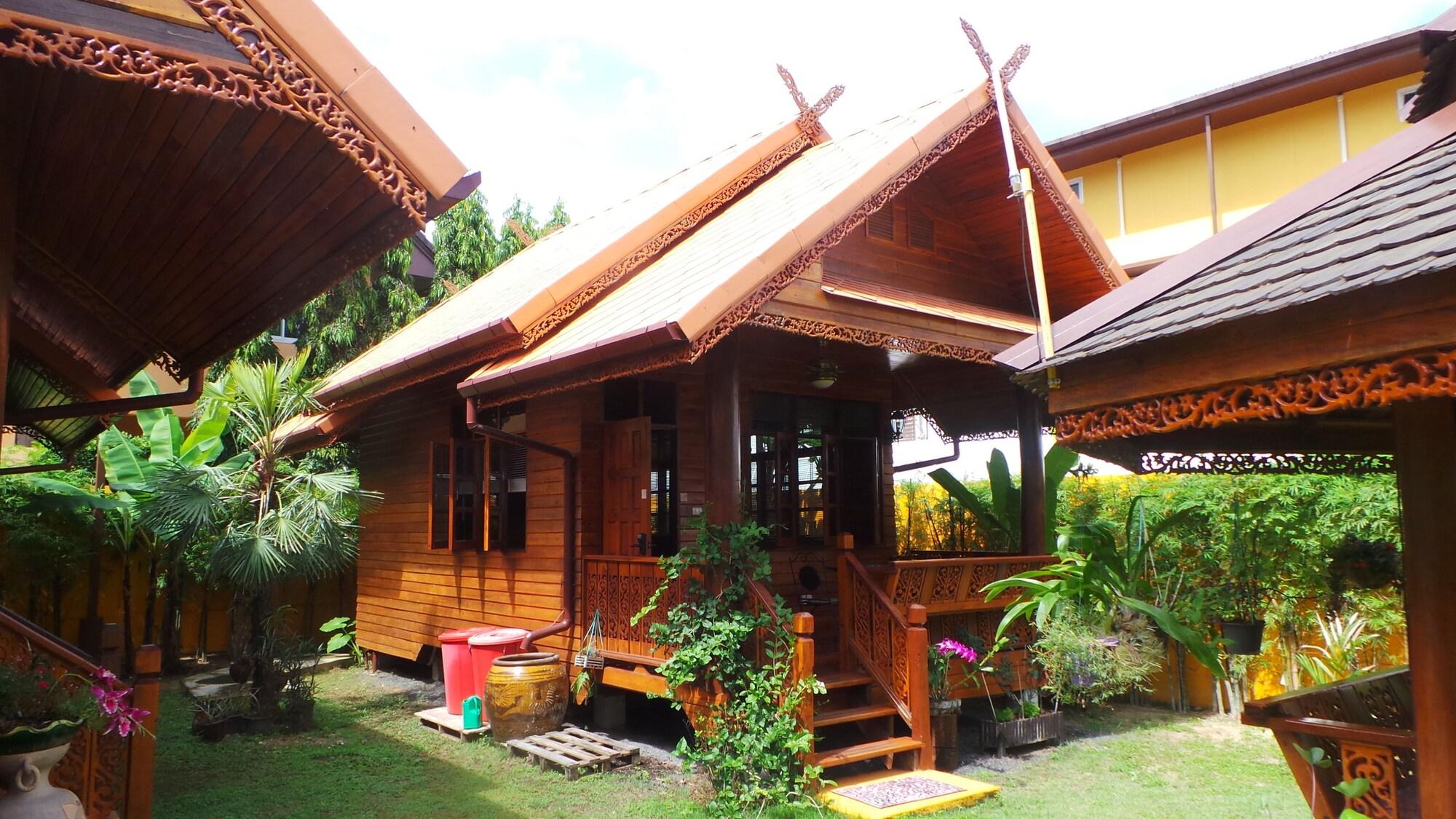 Golden Teak Resort Baan Sapparot หาดกมลา ภายนอก รูปภาพ